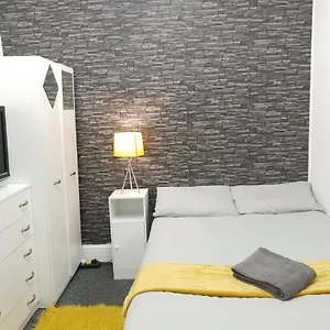 Topaz Town House No 36 Guest house